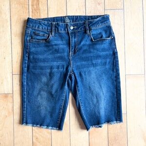 On s’en fout des garçons Blue Denim Shorts Size 16